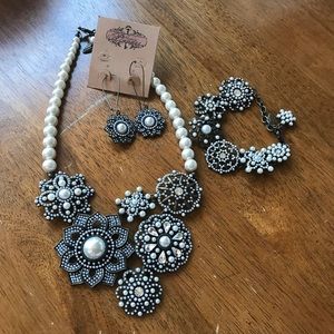 3 piece set of PLUNDER Jewelry NEVER WORN